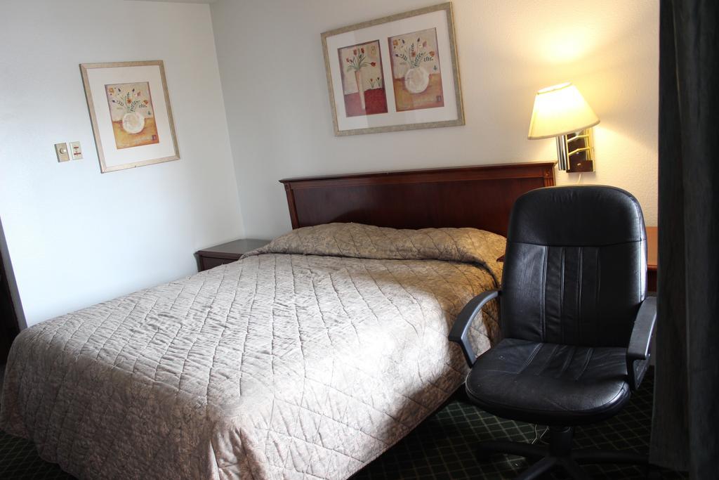فايف Kings Motor Inn الغرفة الصورة