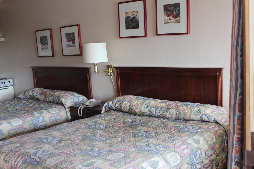 فايف Kings Motor Inn الغرفة الصورة